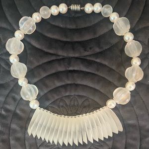 Frosted Acrylic and Pearlized Round Bead Necklace